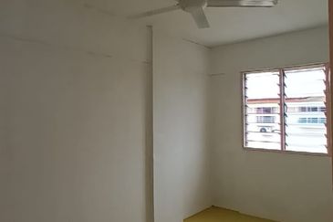 Aman Putra Apartment