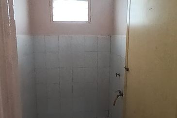 Aman Putra Apartment