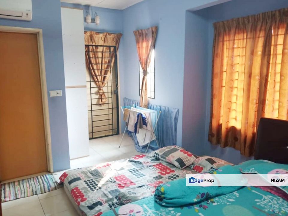 End Lot 2 Strey Terrace Puteri Heights Bandar Country Homes Rawang, Selangor, Bandar Country Homes