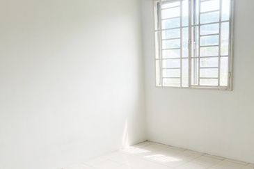 Residensi Bistaria, Ukay Bistari