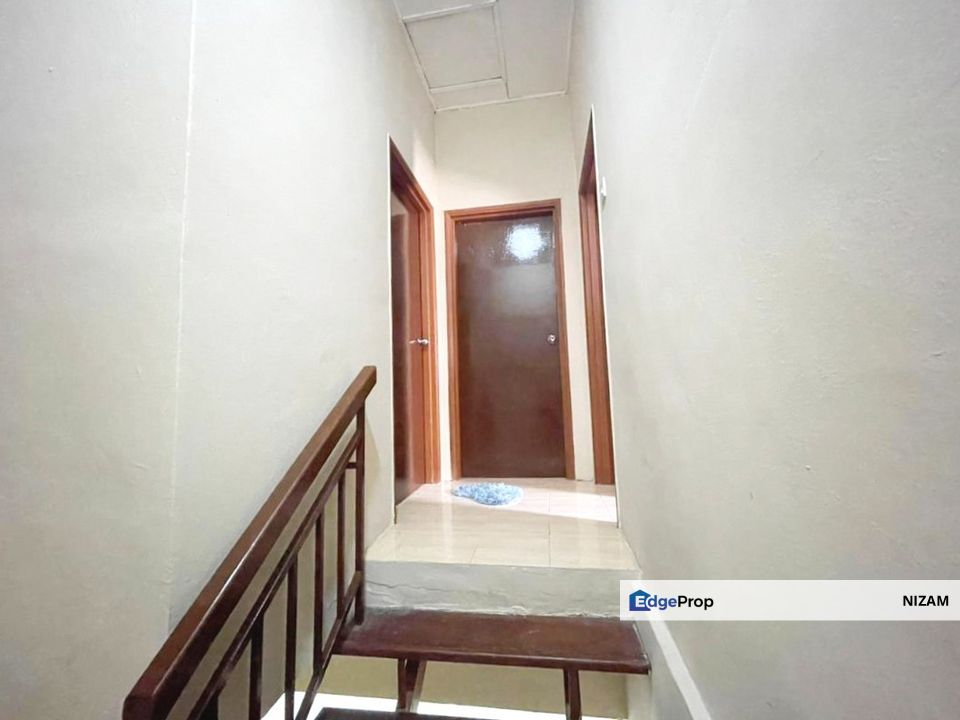 Facing Open 2 Storey Terrace Bandar Saujana Putra For Sale, Selangor, Jenjarom