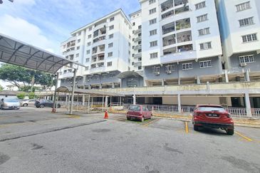 Kemensah Villa Condominium