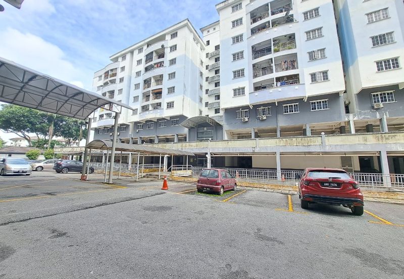 Kemensah Villa Condominium