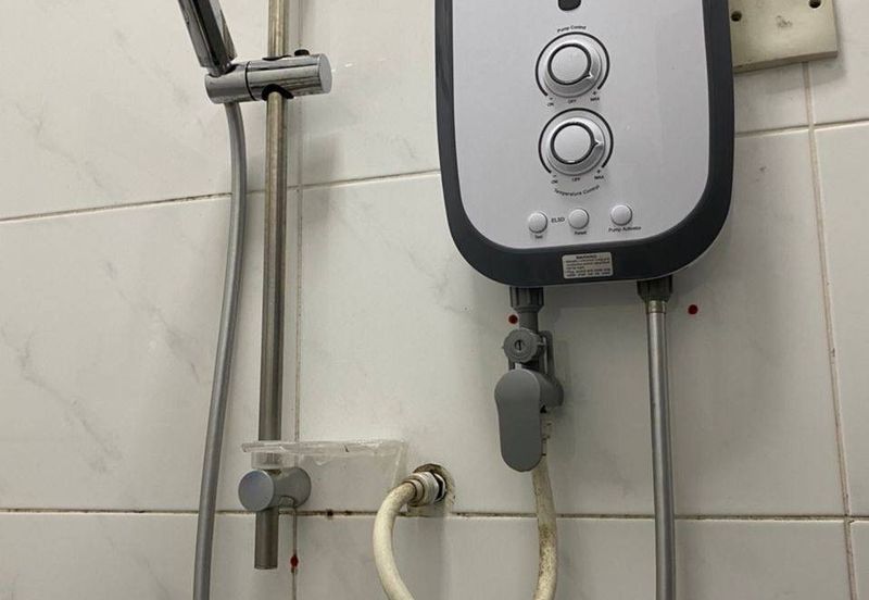 Neos @ PandanMas Townhouse