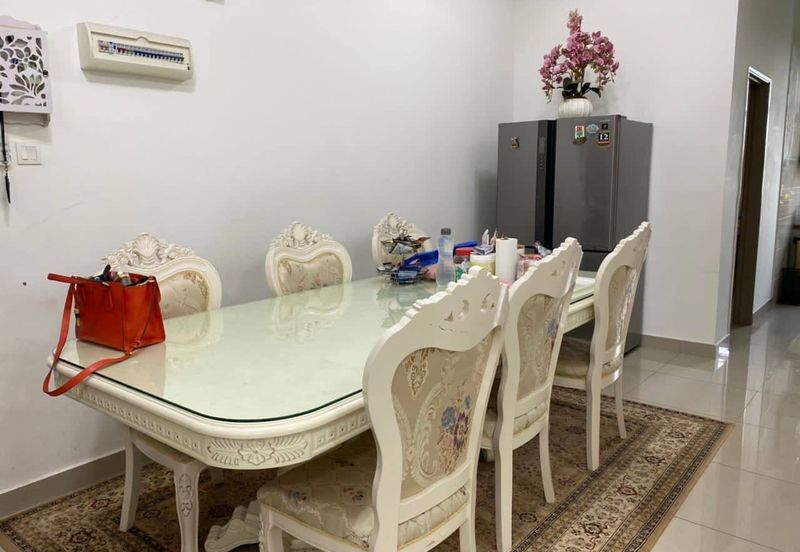 Neos @ PandanMas Townhouse