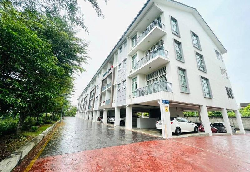 Neos @ PandanMas Townhouse