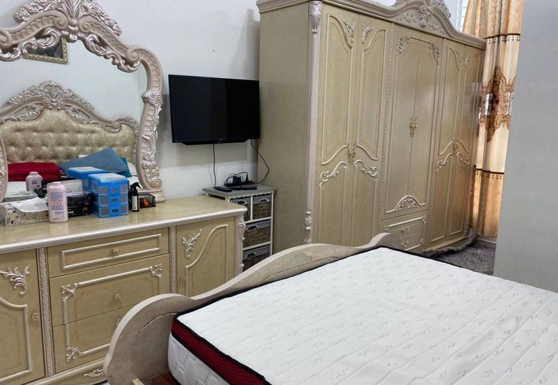 Neos @ PandanMas Townhouse