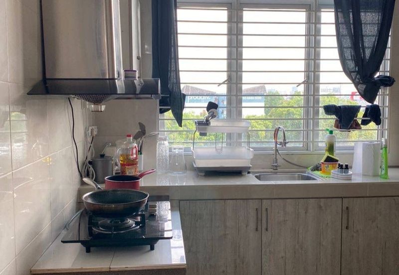 Neos @ PandanMas Townhouse