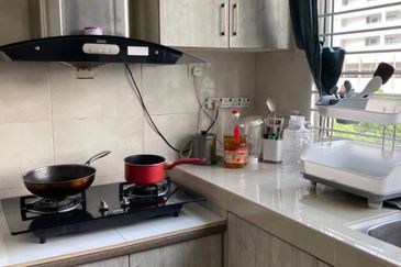 Neos @ PandanMas Townhouse