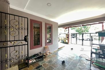 FACING OPEN DOUBLE STOREY TERRACE TAMAN MELAWATI KL