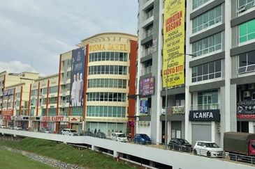 Ostia Bangi Business Avenue