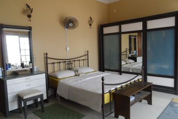 2 Storey Semi D Big Land Nice View Taman Melawati KL For Sale