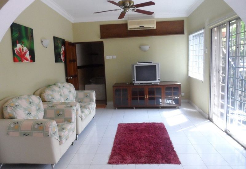 2 Storey Semi D Big Land Nice View Taman Melawati KL For Sale