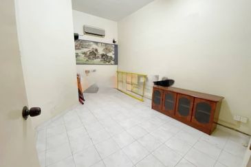 Taman Tepi Sungai ( Taman Teluk Pulai Indah )