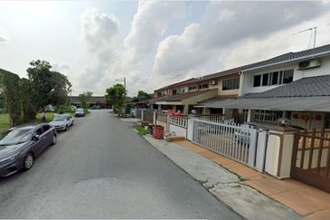 Taman Tepi Sungai ( Taman Teluk Pulai Indah )