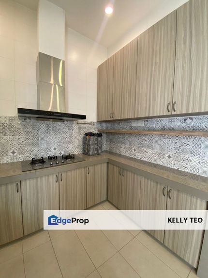 Canary Garden Bandar Bestari Klang Cluster Semi-D for Rent Partial Furnished, Selangor, Klang