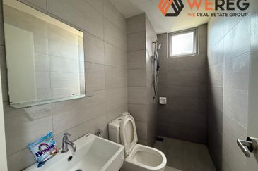 Gravit8 @ Klang South