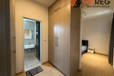 Gravit8 @ Klang South