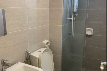 Gravit8 @ Klang South