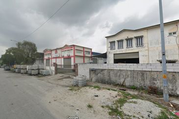 West Port, Pulau Indah