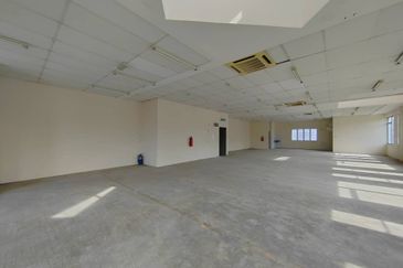 Teluk Pulai Commercial Center