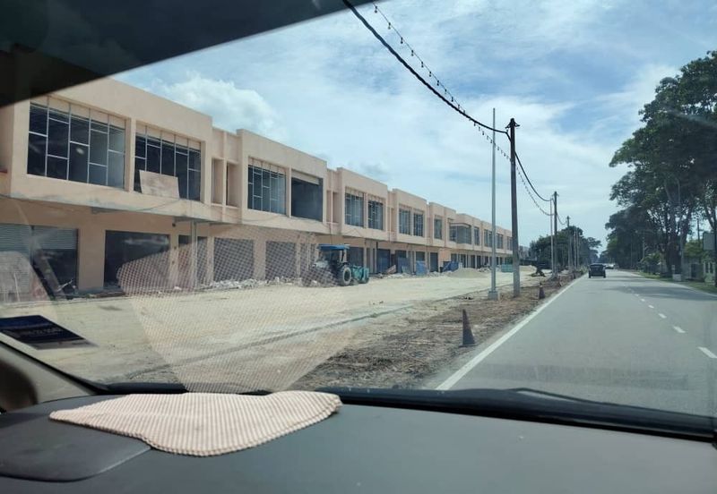 Teluk Pulai Commercial Center