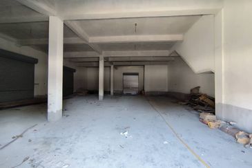 Teluk Pulai Commercial Center