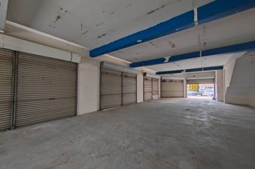 Teluk Pulai Commercial Center