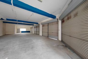 Teluk Pulai Commercial Center