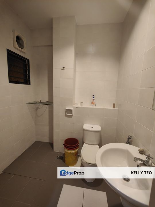 Kota Bayuemas 2 Storey Terrace House for Sale Kitchen Extended 22x70, Selangor, Klang
