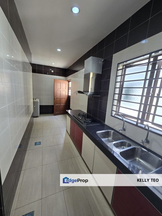 Kota Bayuemas 2 Storey Terrace House for Sale Kitchen Extended 22x70, Selangor, Klang