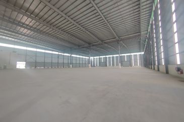 West Port, Pulau Indah