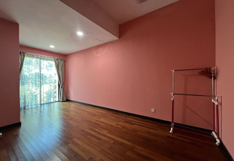 Duta Villa, Setia Alam