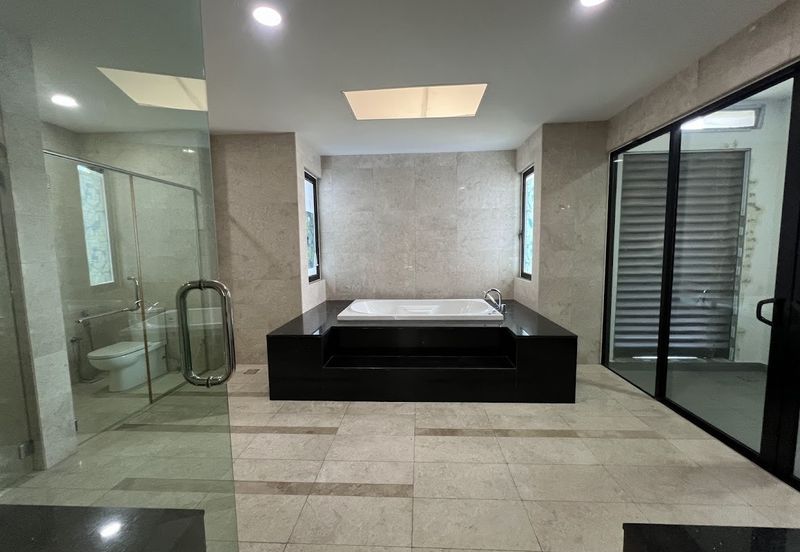 Duta Villa, Setia Alam