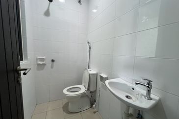 Duta Villa, Setia Alam