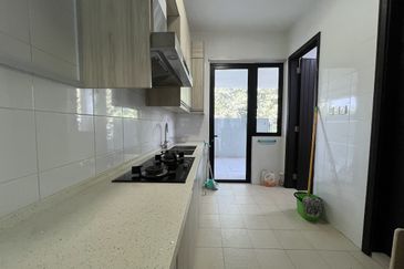 Duta Villa, Setia Alam