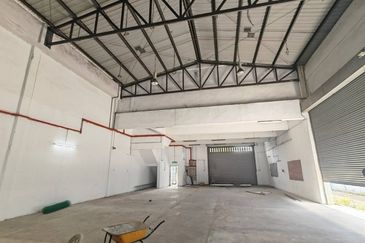 West Port, Pulau Indah