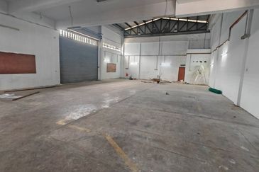 West Port, Pulau Indah