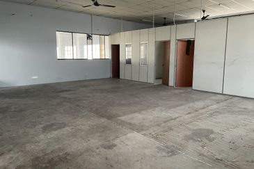 Gateway 16, Bandar Bukit Raja