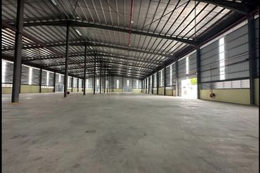 West Port, Pulau Indah