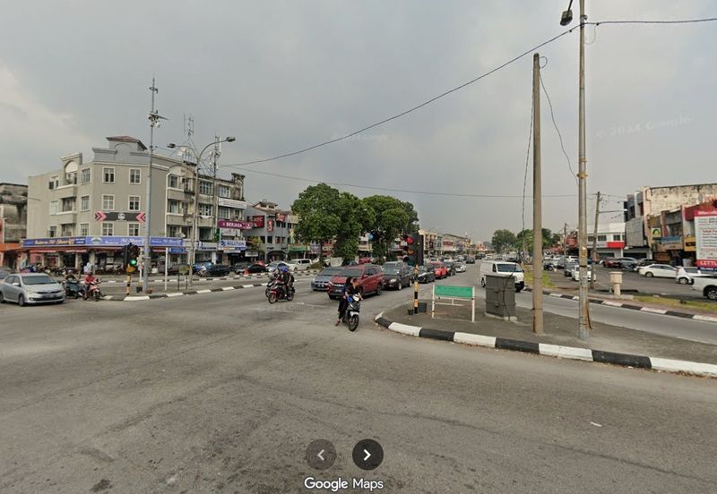 Teluk Pulai Commercial Center