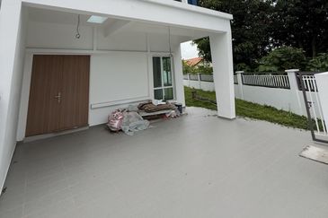 Taman Tepi Sungai ( Taman Teluk Pulai Indah )