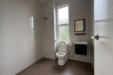 Taman Tepi Sungai ( Taman Teluk Pulai Indah )