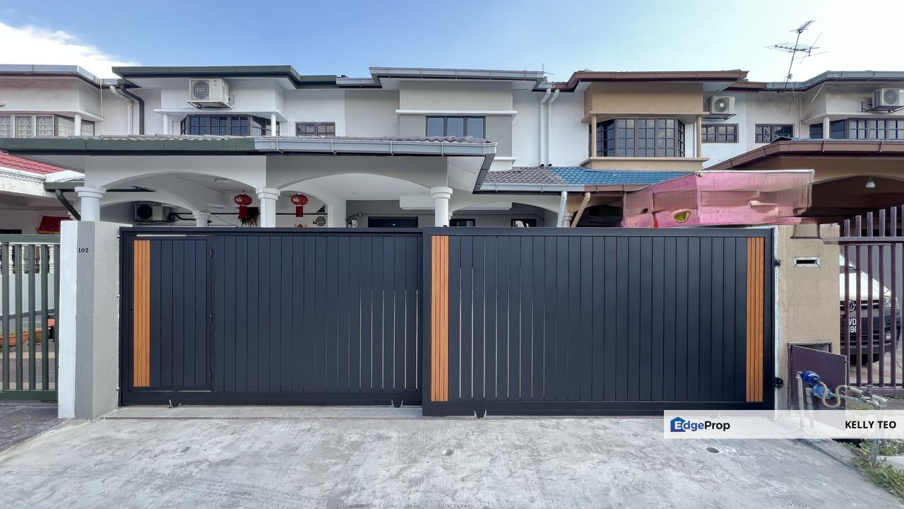 Taman Bayu Perdana Klang Double Storey Terraace House Well renovated, Selangor, Klang