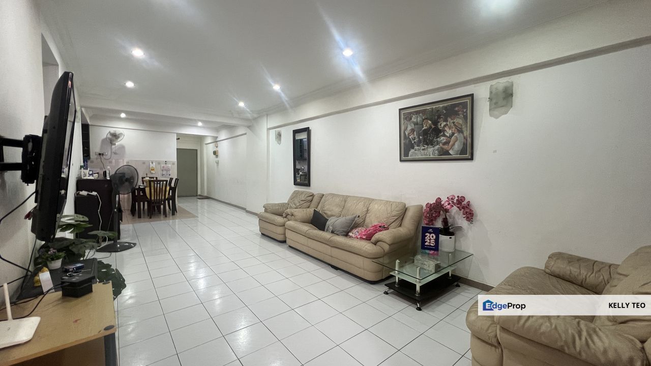 Vista Bayu Apartment Klang Renovated unit for Sale Full Loan Available, Selangor, Klang