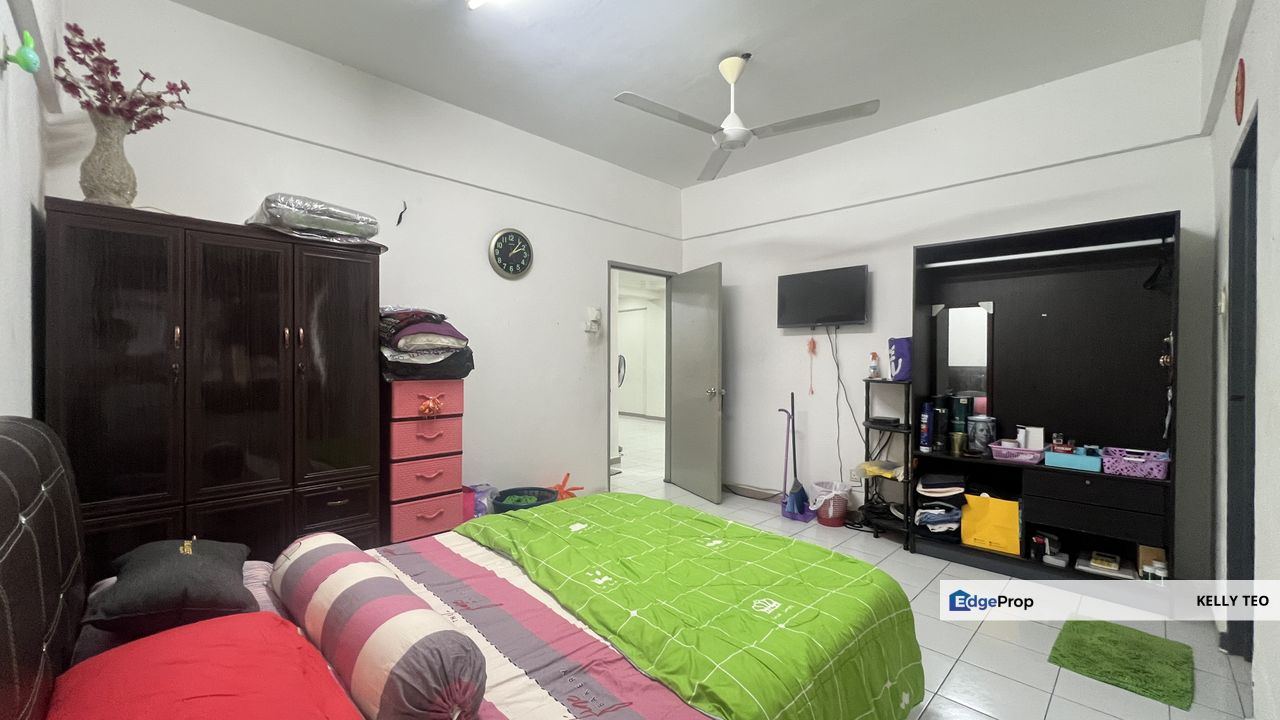 Vista Bayu Apartment Klang Renovated unit for Sale Full Loan Available, Selangor, Klang