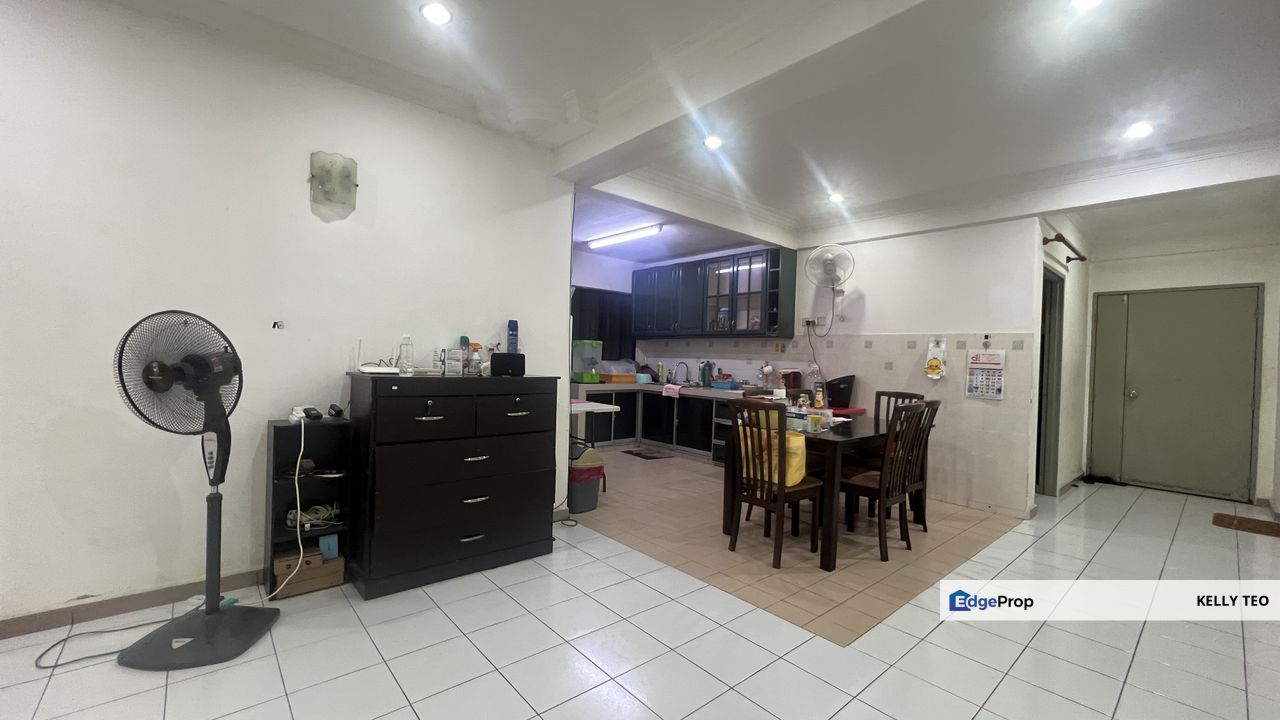 Vista Bayu Apartment Klang Renovated unit for Sale Full Loan Available, Selangor, Klang