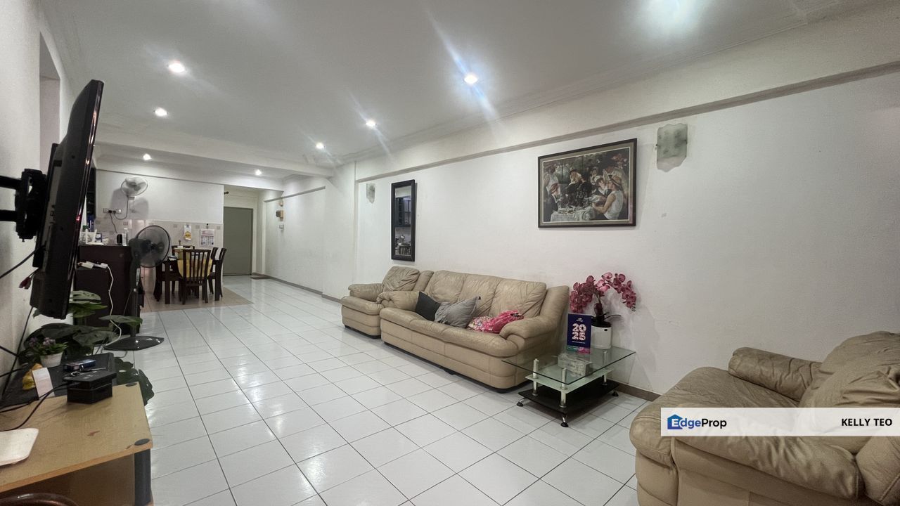 Vista Bayu Apartment Klang Renovated unit for Sale Full Loan Available, Selangor, Klang