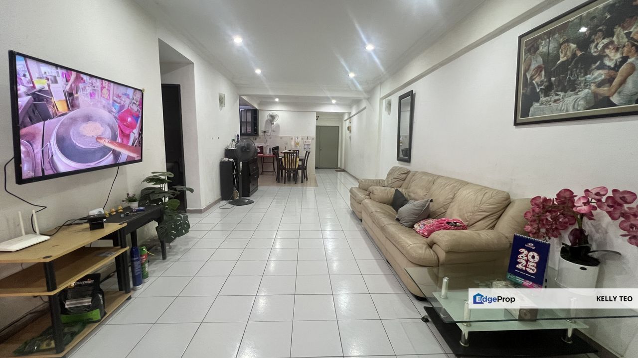 Vista Bayu Apartment Klang Renovated unit for Sale Full Loan Available, Selangor, Klang