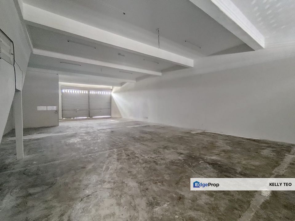 One Kesas Klang 32x118 Shop for Rent with Yard, Selangor, Klang